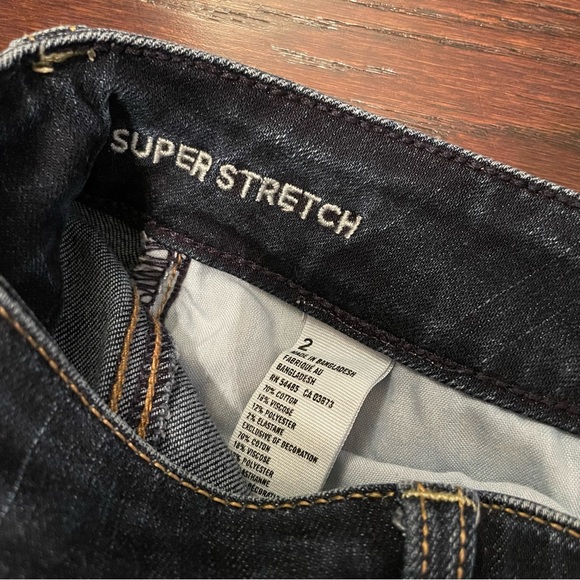 American Eagle Super Stretch Dark Wash Jean Distressed Bermuda Shorts - Picture 5 of 5